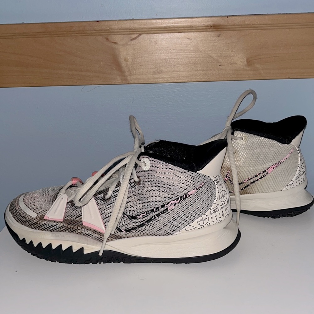 Volleyball Shoes
